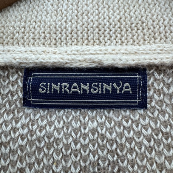 Sinransinya Women’s XL Button Front Cardigan Sweater Cream Abstract Pattern - Picture 8 of 9